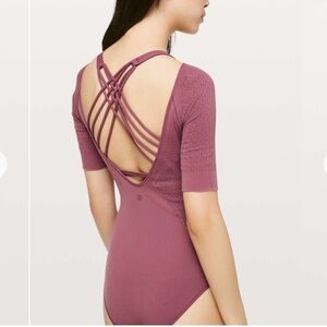 [S/6] Lululemon Reveal Bodysuit *Mindful Motion
Misty Merlot Pink Yoga/Dance